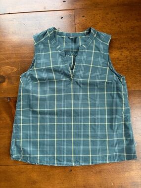Eddie Bauer Plaid V-Neck Sleeveless Pullover Top Sz M